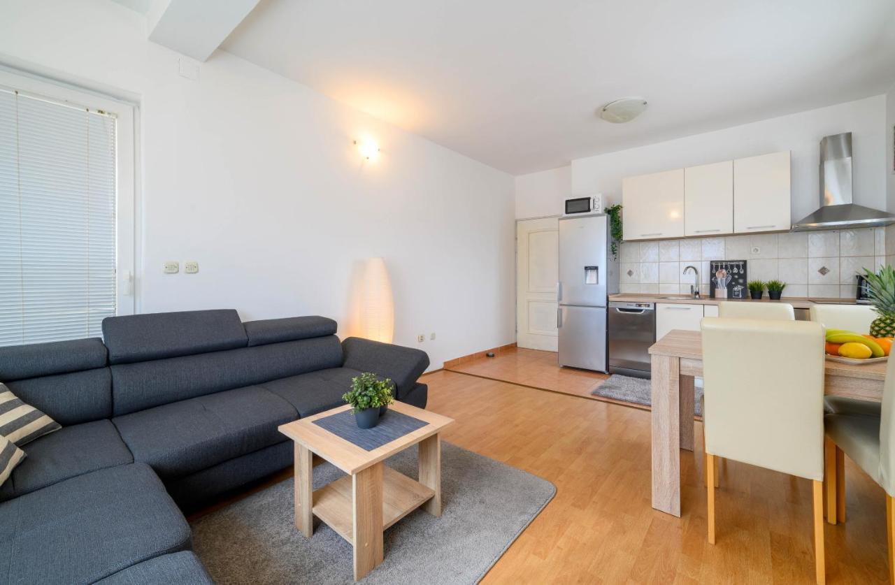 زابوريتش Apartment Malibu المظهر الخارجي الصورة