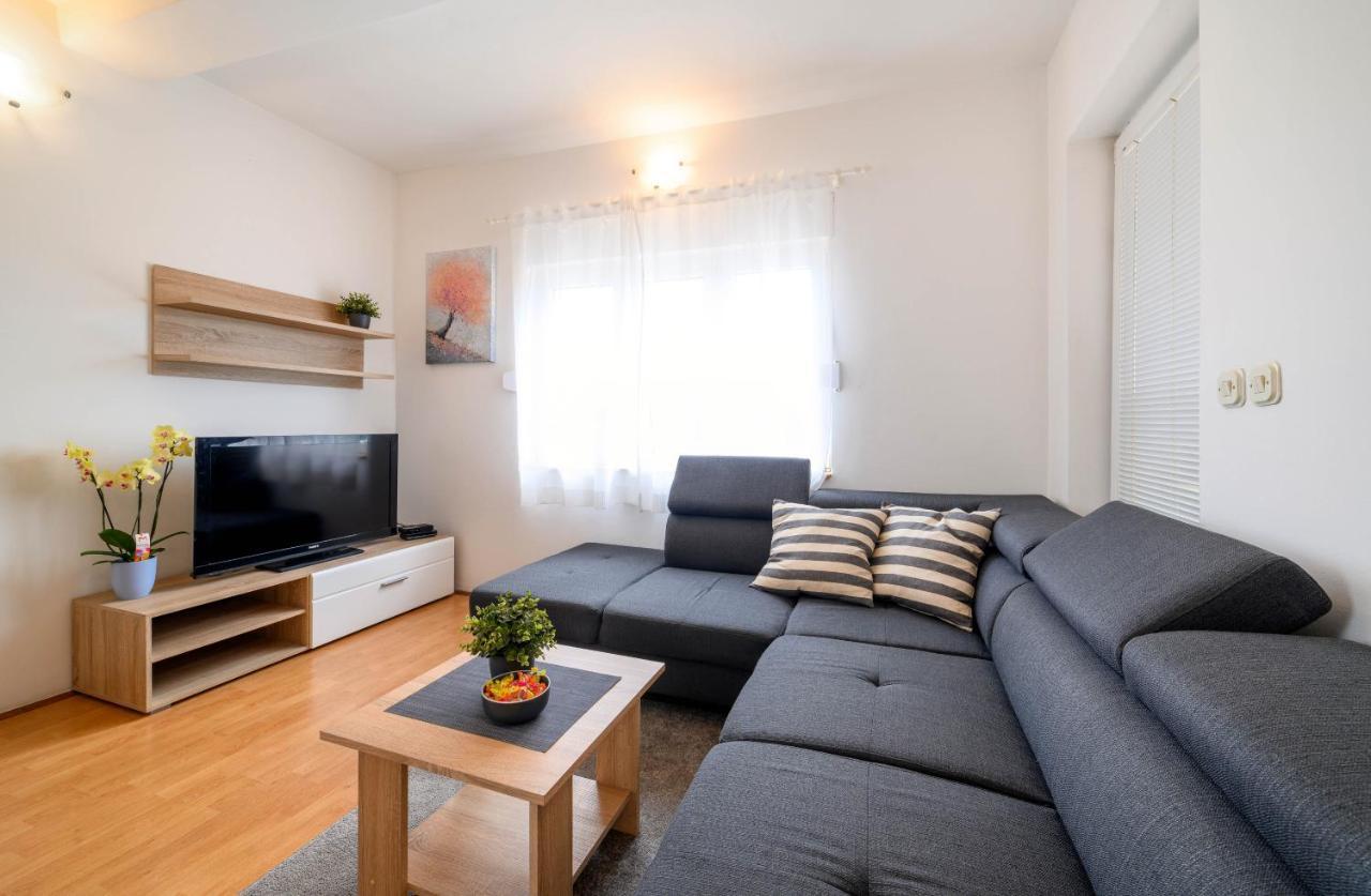زابوريتش Apartment Malibu المظهر الخارجي الصورة